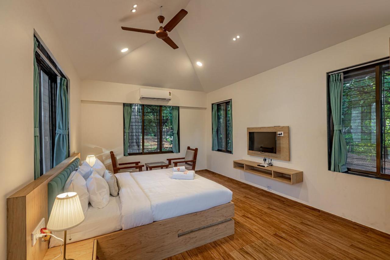 Saffronstays Riverfront Manor, 5-Bdr Pool Villa By Pej River Karjat Buitenkant foto