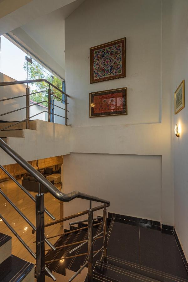 Saffronstays Riverfront Manor, 5-Bdr Pool Villa By Pej River Karjat Buitenkant foto